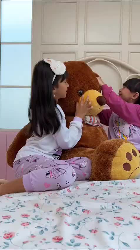 Kazel x Zebe Setelan Piyama Panjang Anak (1 stel)