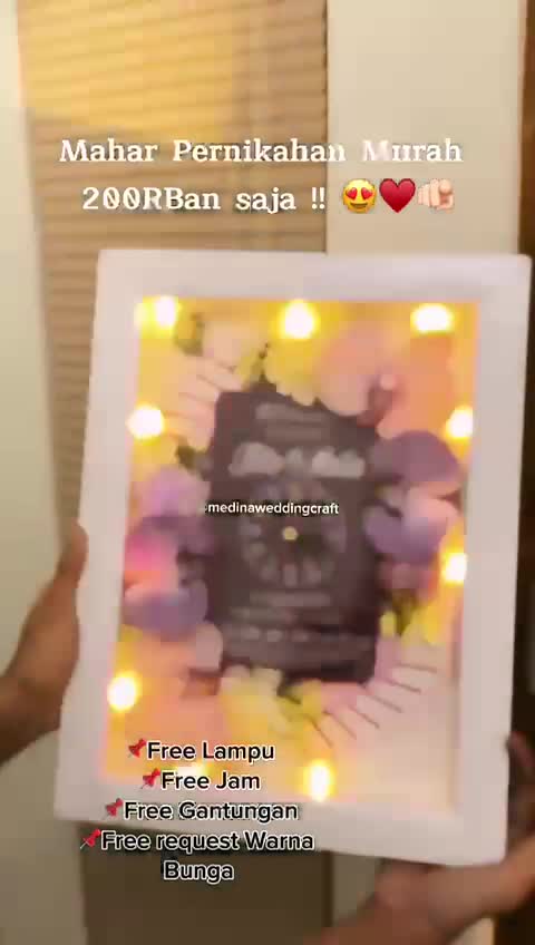 MAHAR AKRILIK 30X40 PAKAI JAM FREE LAMPU LED SEHARI JADI