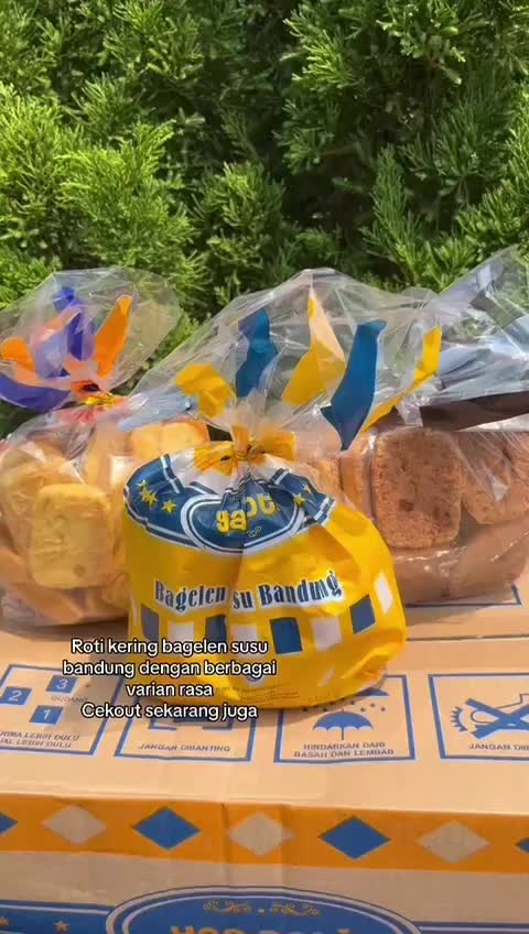 roti kering bagelen 1 dus isi 4 kantong varian campur bukan  Cokelat Frozen Maryam Kacang Cookies Camilan Food Snacks Makanan