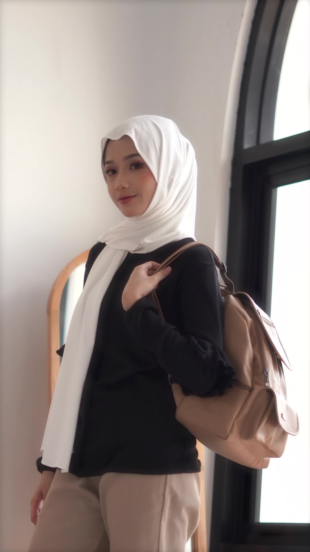 BEBLESS AIZZA Tas Ransel Wanita Tahan Air Tas Sekolah Tas Laptop Multifungsi Pragmatis Backpack Kulit