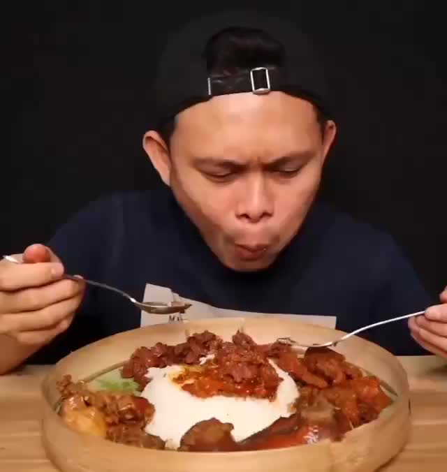 GUDEG KALENG BAGONG RESEP YU DJUM 300 GRAM - GUDEG INSTAN SIAP SANTAP