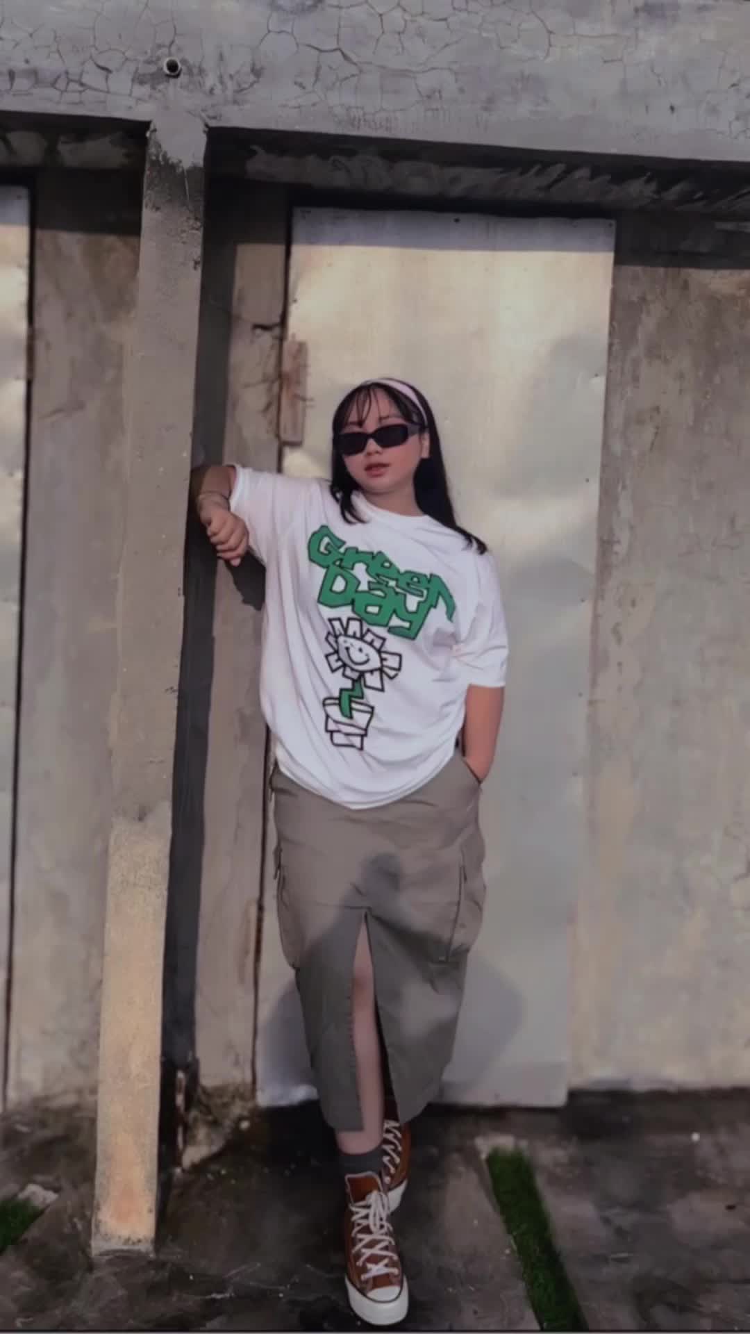 Increible Kaos Band Greenday Skena Vintage Motif Katun Combed 24s Putih Lembut Sablon | Baju Atasan Tshirt Oblong Distro Keren Pria dan Wanita Lengan Pendek Hitam