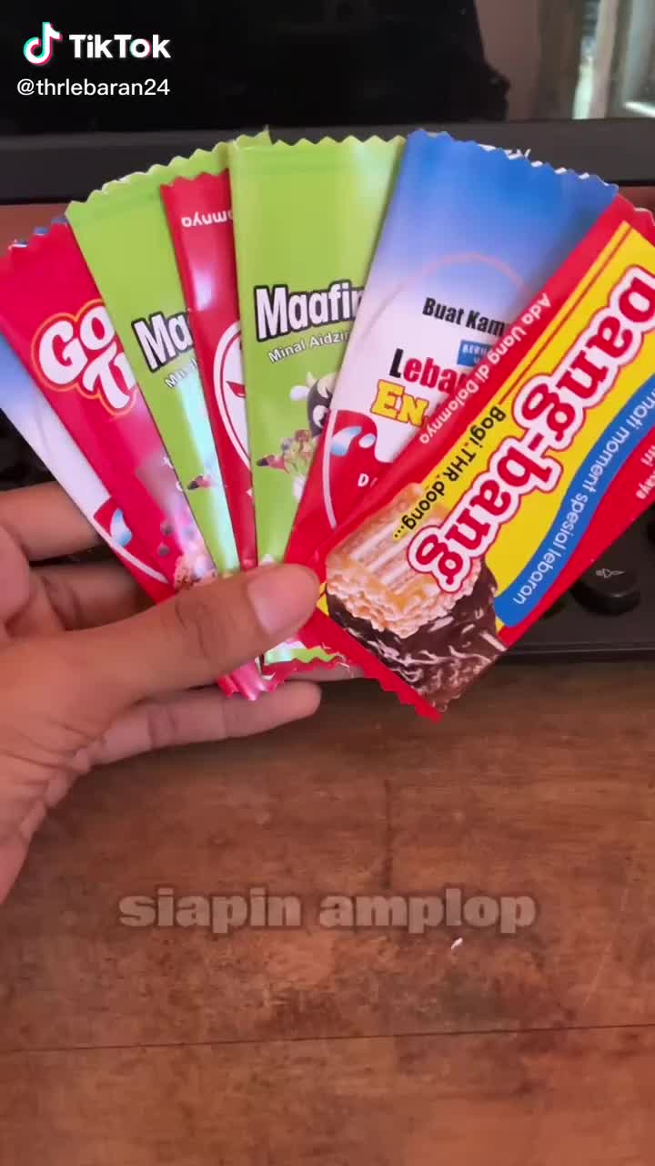 Minal Aidin Walfaizin Amplop Lebaran Motif Snack Viral Bang-bang & Kitakita Terbaru 2024 Bahan AP 150gr Glossyfull Colour Ukuran 10x12cm Muat 3 Lembar Uang Harga Promo Termurah