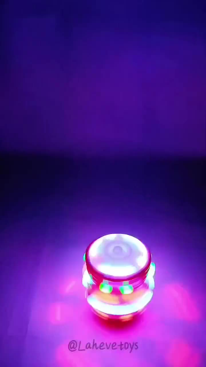 Mainan Flashing Top Mainan Gasing LED Musik Mainan Gangsing Karakter 3D Light & Music Toys