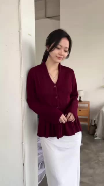 SELIM LABEL Peony Top - Atasan Slim Fit Body Atasan Peplum Blouse Lengan Panjang Wanita Casual