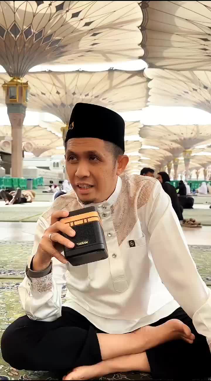 Smart Akram Speaker Murottal Murotal AlQuran Al-Quran Digital Lengkap 30 Juz Remote Dengan Suara Teknologi Voice Command Desain Ka'bah