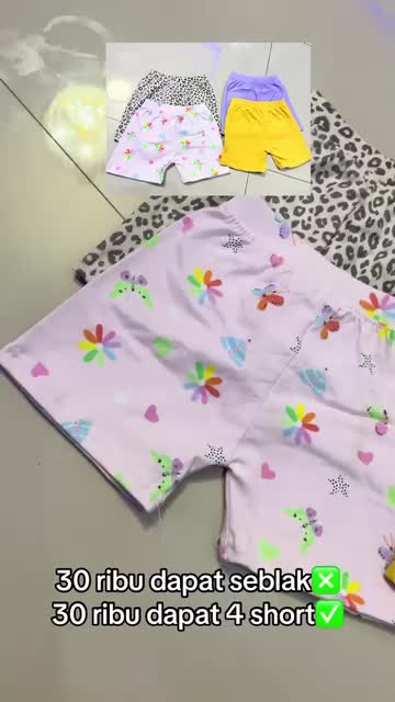 4 Pcs Shortpant anak motif random (2 motif 2 polos) Pendek  Cewek