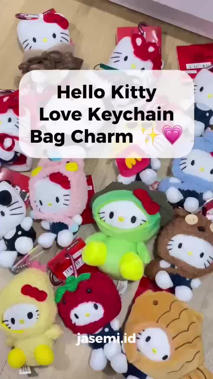 [READY] HELLO KITTY LOVE KEYCHAIN BAG CHARM PENDANT GANTUNGAN LUCU HADIAH KADO ULANG TAHUN (S)