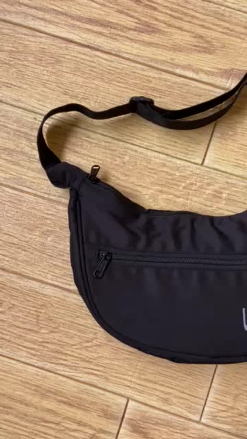 SlingBag Unique | Tas Distro Unique Basic | Tas Distro bali | Tas simple dan elegant Tas Pria Selempang