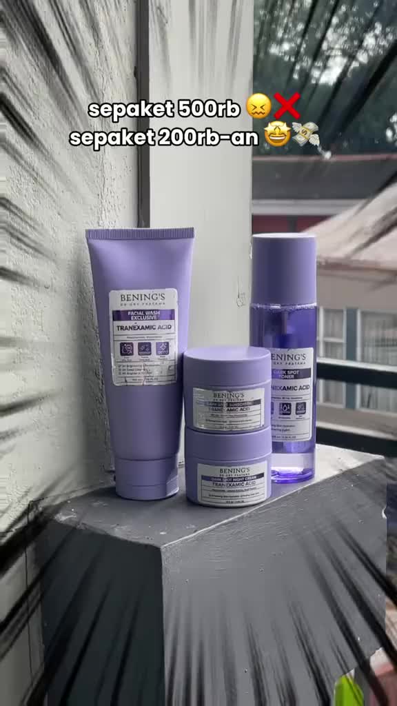 Bening's Paket Dark Spot Memudarkan Flek Hitam Tranexamic Acid Mencerahkan Noda Hitam Kehitaman Perawatan  Wajah Muka Untuk Wanita Pria Kulit Kusam Kering by Benings Clinic