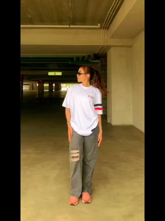 SEVENTYEiGHT T-shirt Kaos Distro Pria Kasual keren terbaru Motif GARIS  Bahan Katun combed 24s