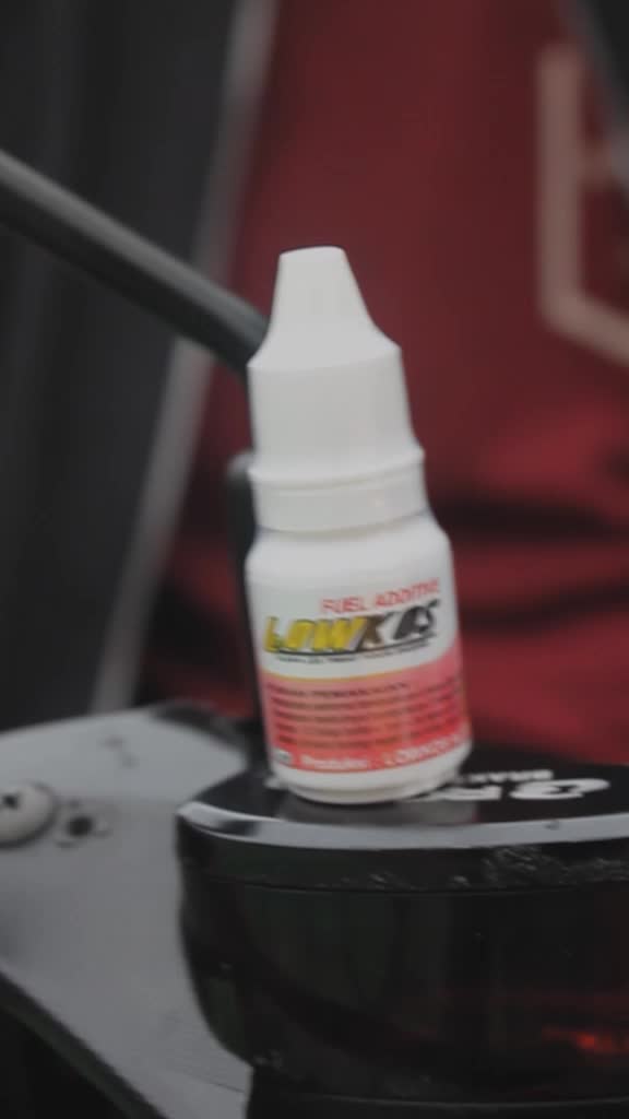 Penghemat BBM Fuel Additive Lowkos Aditif Untuk Bensin dan Solar 12 ML