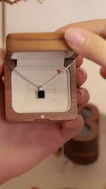 (Bebas beli 2 dapat bonus) K69 Kalung kotak hitam rantai silver S999 cakep simple titanium wanita original elegan