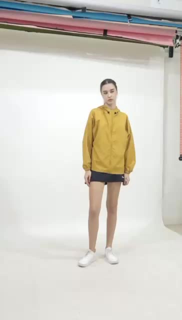 Jaket Parasut Croptop Perlindungan UV MIGHTY.UP - Sport Jaket Gym