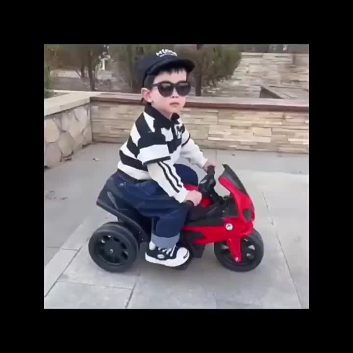 Kids Motorbike Ride On Motorcycle Boys Electric Motorbike Three Wheeled Motorcycle