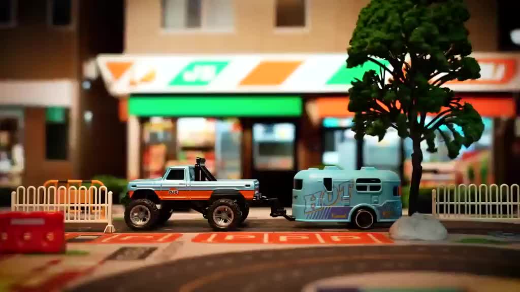 POKO Truk Monster RC Mini 1/64 - Stomper Off-Road Logam & Trailer | 3 Mode Kontrol: Smartphone APP + Remot tembak + Remote Kartu 2.4GHz | 3 Kecepatan, USB-C, Mainan Meja & Balap Indoor-Outdoor, Hadiah Seru untuk Anak, Laki-Laki & Ayah