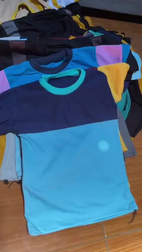 Kaos Anak 10 Potong Berbagai Motif dan Warna - Fashion Terjangkau