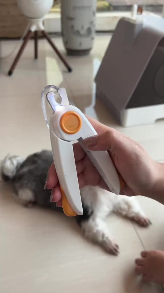 ONLY PETS Rocket Pet Nail Clipper with LED Gunting Kuku Kucing Anjing