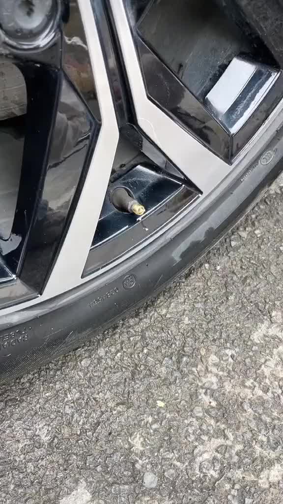 Tutup Pentil Lampu LED Nyala Tanpa Baterai Pemasangan Pnp Motor Mobil