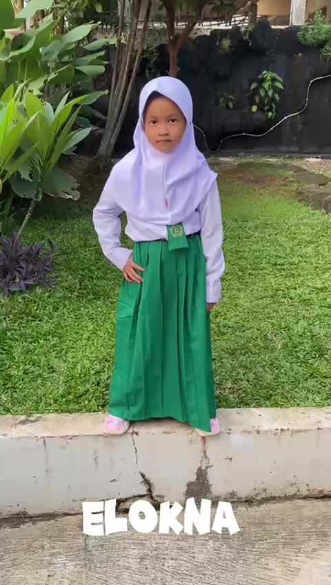 Setelan Seragam Sekolah Hijau Putih SD MI Anak Perempuan Baju Putih Polos Lengan Panjang Rok Hijau Panjang