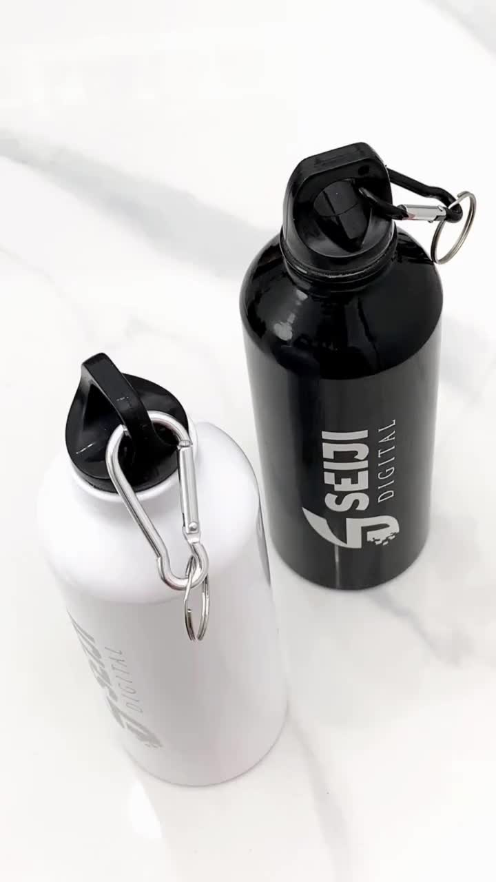 Botol Sport Carabiner Custom Cetak Laser Grafir 500ml Souvenir/Promosi - Seiji Digital