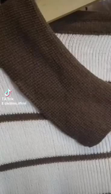 TR99 Pollo Strip [Sweater Korean Style Kerah Kancing Dada Garis} Knitwear Rajut Wanita Korea Atasan Panjang