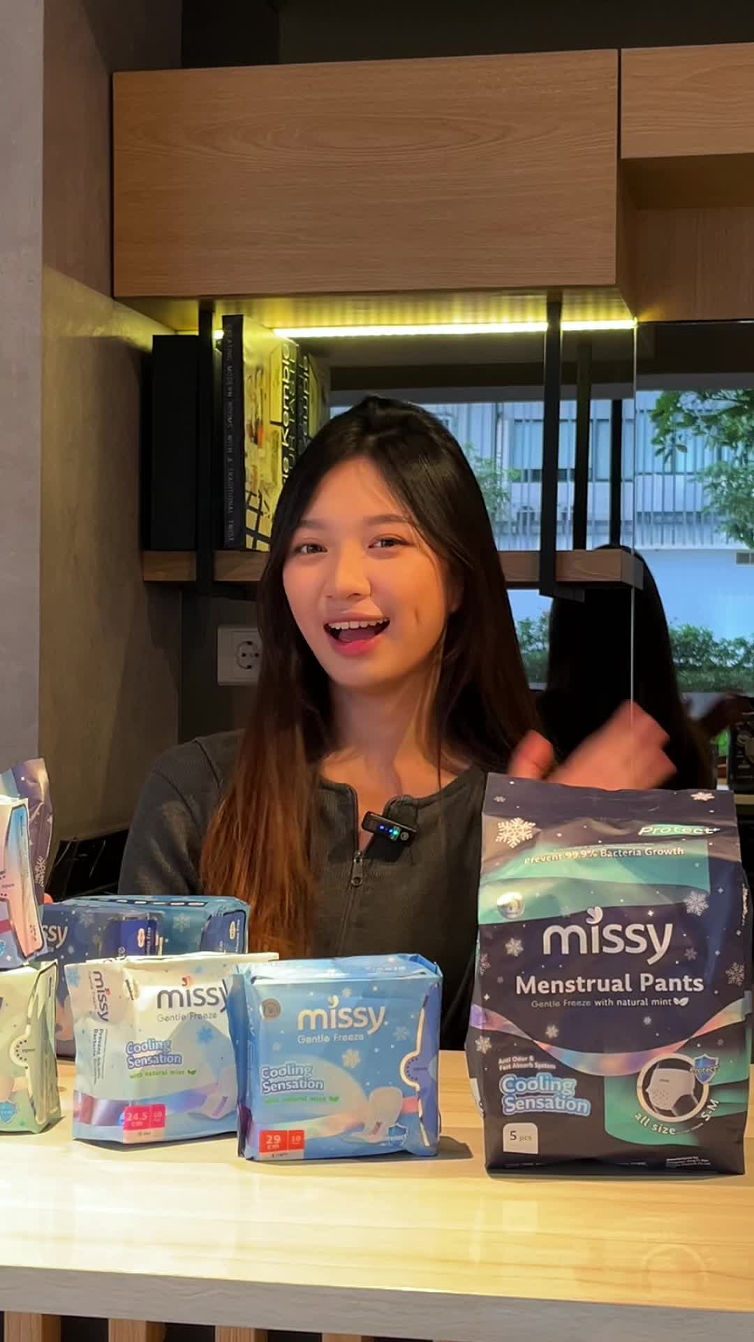Pembalut Missy Gentle Freeze Pantyliner (Super Thin 155 mm 20 pads) Bebas Klorin Dioksin | Harian Cocok untuk Wanita Aktif / Kering anti bocor bebas Gatal Keputihan / pembersih kewanitaaan
