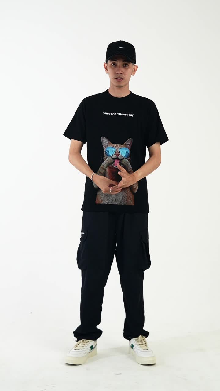 Tendencies Tshirt Naughty Cat Kaos Hitam Nyaman Katun Combed Printing Sablon