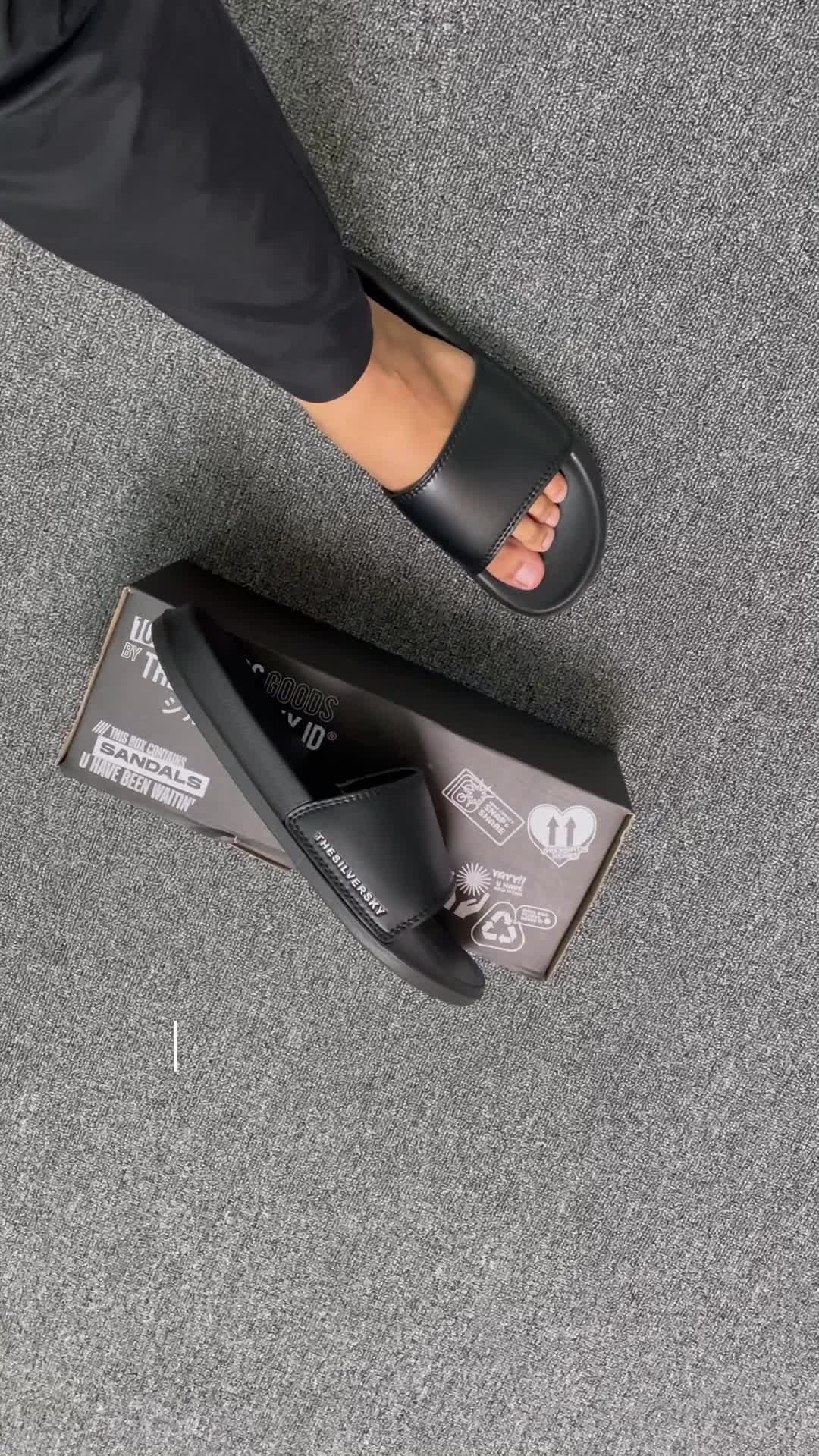 Thesilversky Side Emboss Metallic Premium Slide Sandal Slip On Shoes Pria Selop Sendal