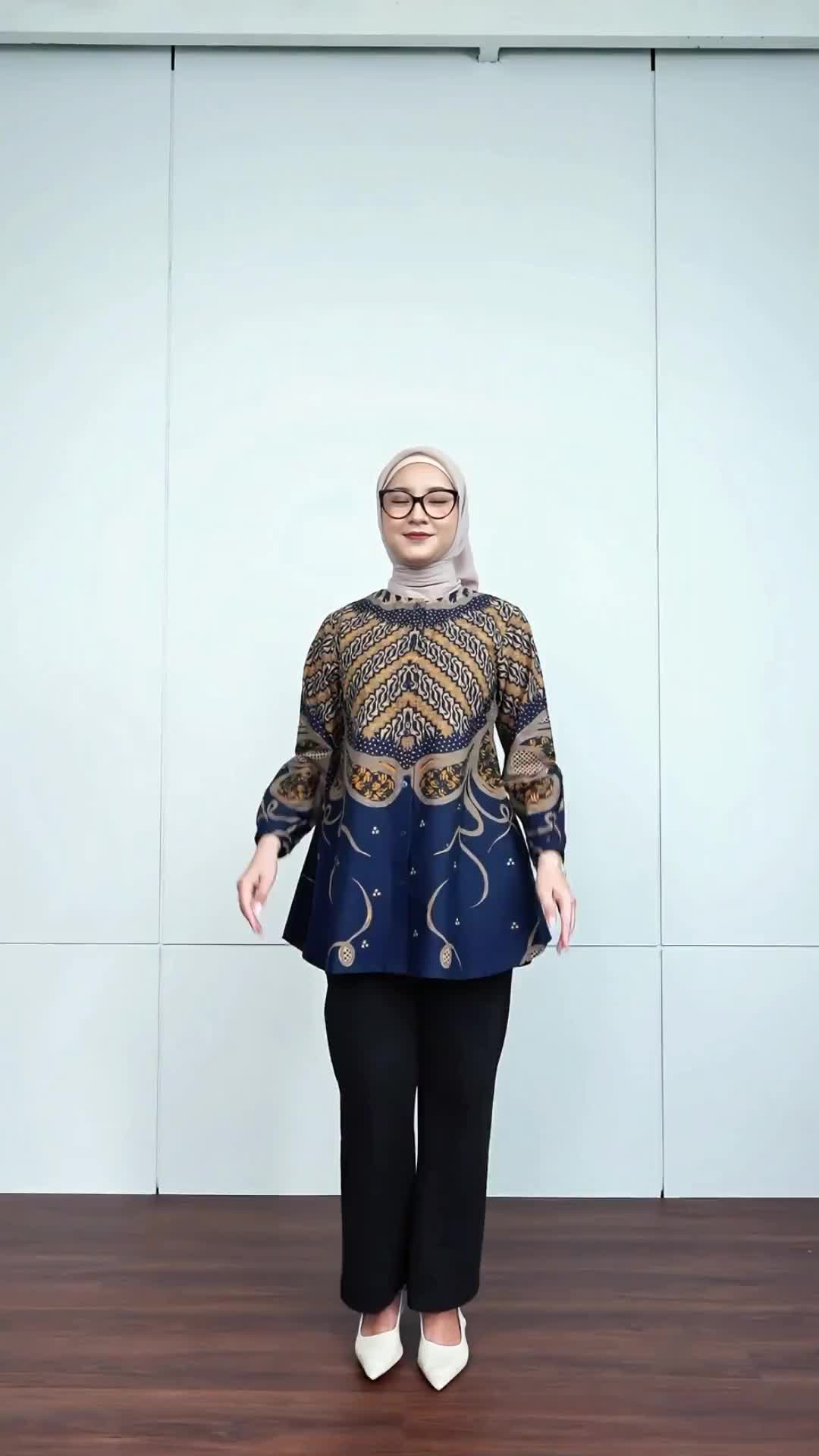 Bameswara Atasan Wanita Jasmine Blouse Batik Kerja Kancing Depan Busui Friendly Katun Baju Muslim