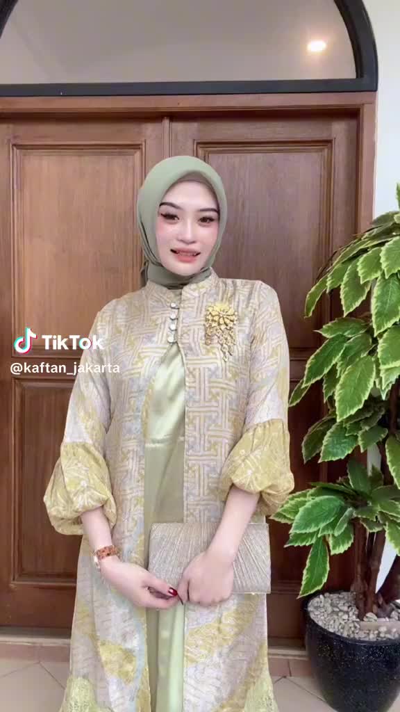 Kaftan Jakarta - Allyn Dress Gamis Outer Silk Mix Viscose Semi Sutera Modern Trend Lebaran 2025