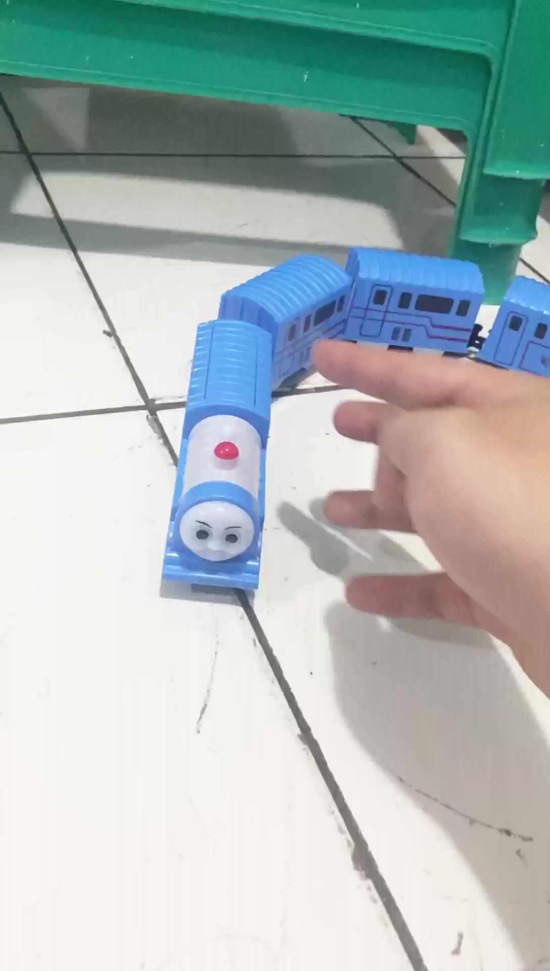 Mainan Anak Kereta Api Train Tanpa Rel Ada Lampu Dan Musik Toys