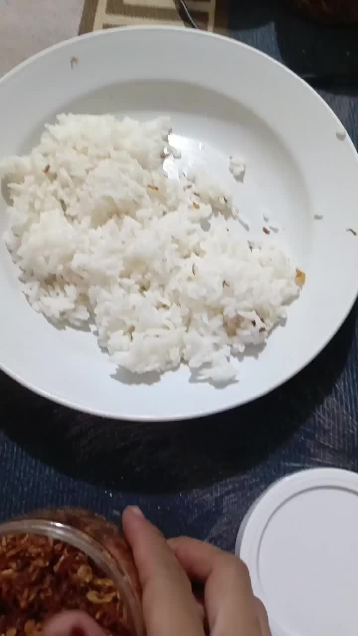 MOCHIKA GORENG GAREM SIWANG KEMASAN 300 ML GURIH KRIUK MAKANAN KHAS BETAWI Bawang Asin Pedas