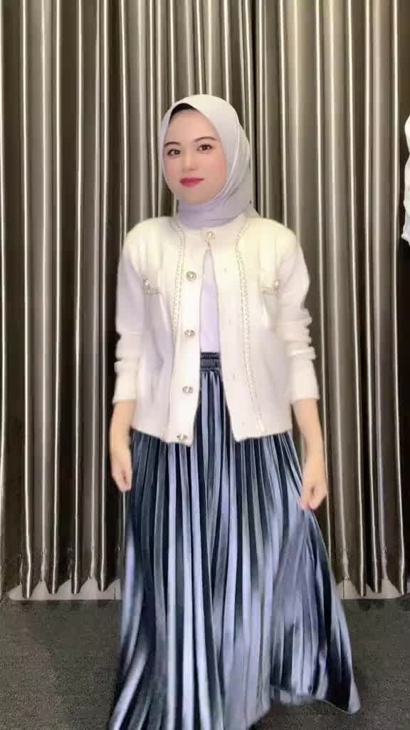 Rok Plisket Bludru Pendek 7/8 Premium