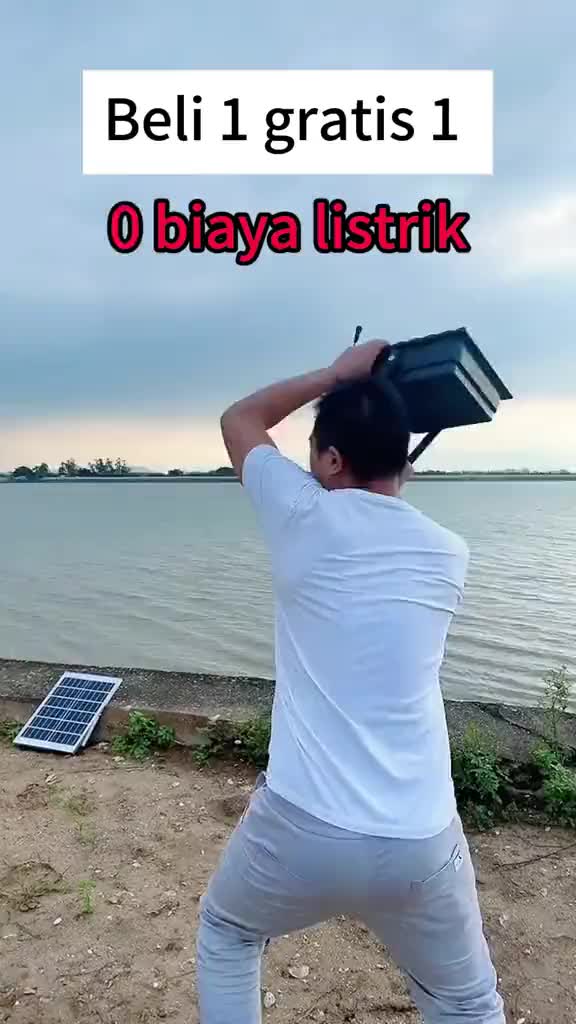YESQ Lampu Tenaga Surya 1000W  Beli 1 gratis 1  Anti air hujan 0 biaya listrik lampu sorot lampu sorot Langit gelap menjadi terang secara otomatis lampu emergency