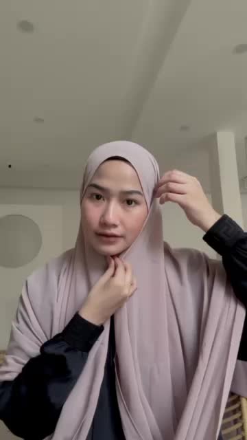 Jilbab Pashmina jumbo 230x100 set cadar dua layer Ceruti babydoll suoer preium - pashmina Muslim syari | Kerudung Panjang dan lebar 230x100 ceruty