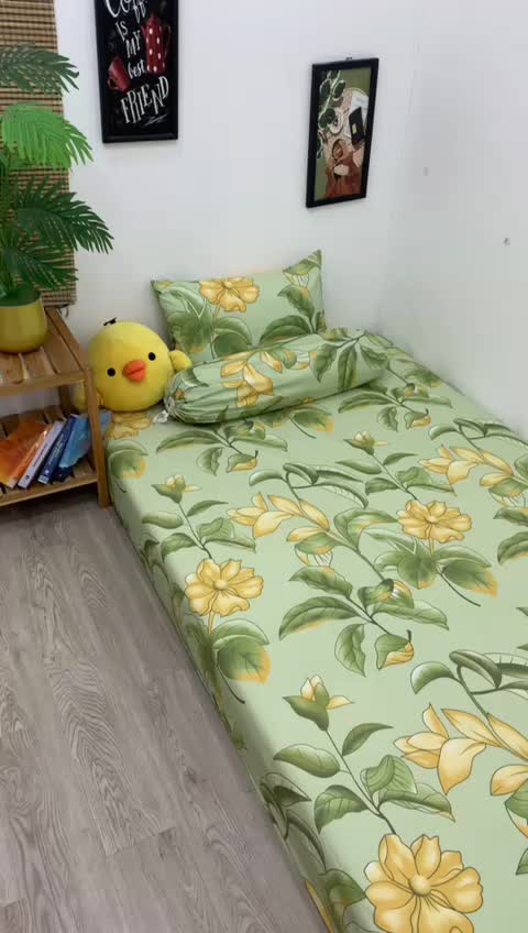 Sprei Center || Sprei Ukuran 140x200 TINGGI 20 CM SUDUT KARET 2 SARUNG BANTAL 2 SARUNG GULING Kain KATUN Benang HALUS Seprei