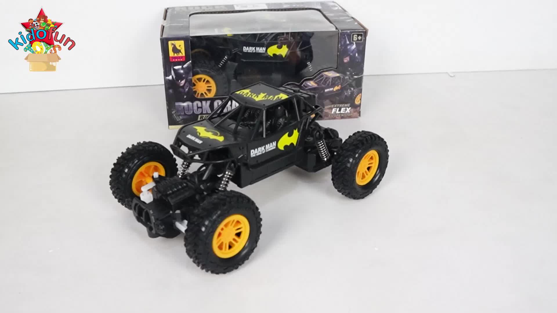 COD Remot Kontrol Mobil Rock Crawler Offroad Ban Karet Climbing Car Batman RC 1:18 Flex Suspension
