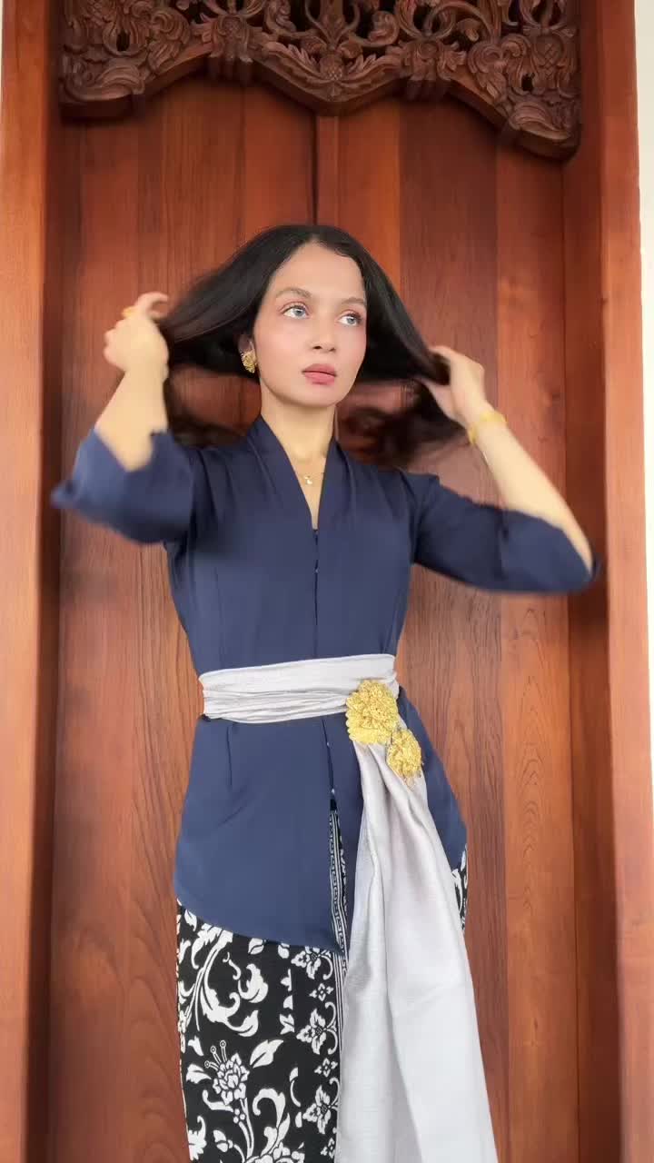 Atasan Kebaya kerah Kartini Lengan Lonceng Jasmine