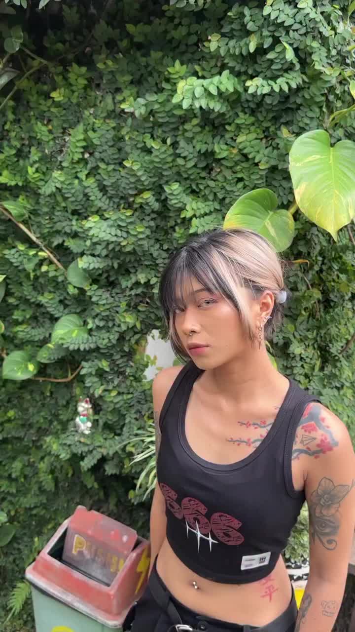 IIIH Kaos Singlet Atasan Wanita Crop Top Y2K Sleeveless Cotton Combed 24s Nyaman Simple