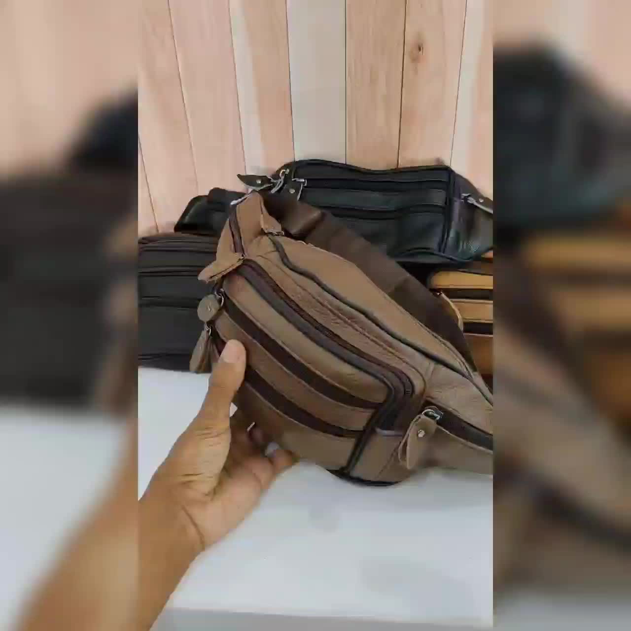 Tas Pria Selempang Kulit Asli Full Kulit Garut Lokal Pride Fleksibel Tahan Lama 7 Kantong Resleting Ukuran 40x7x16 Cm - Pinggang Hitam