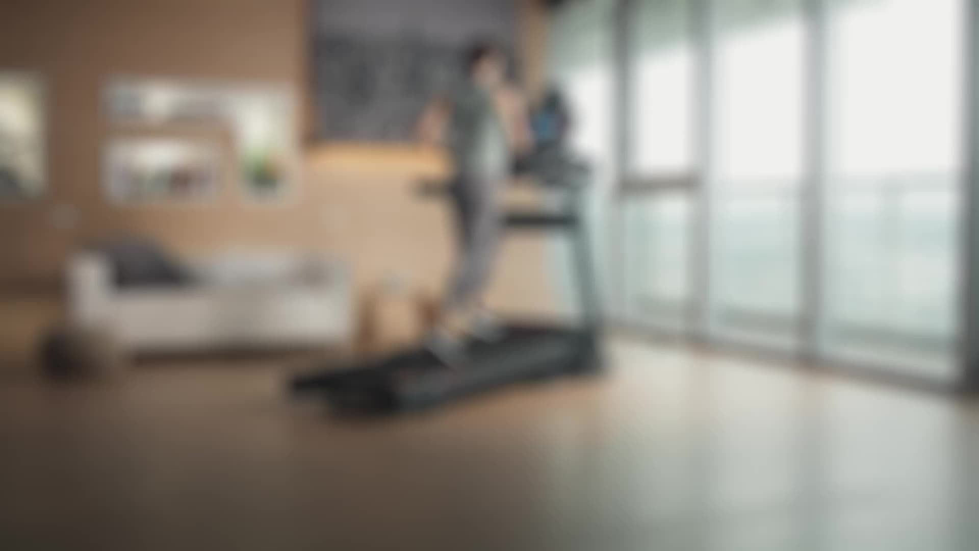 SOLE USA F63 - Treadmill Elektrik Commercial - Auto Incline & Bluetooth APP (ZWIFT/KINOMAP)