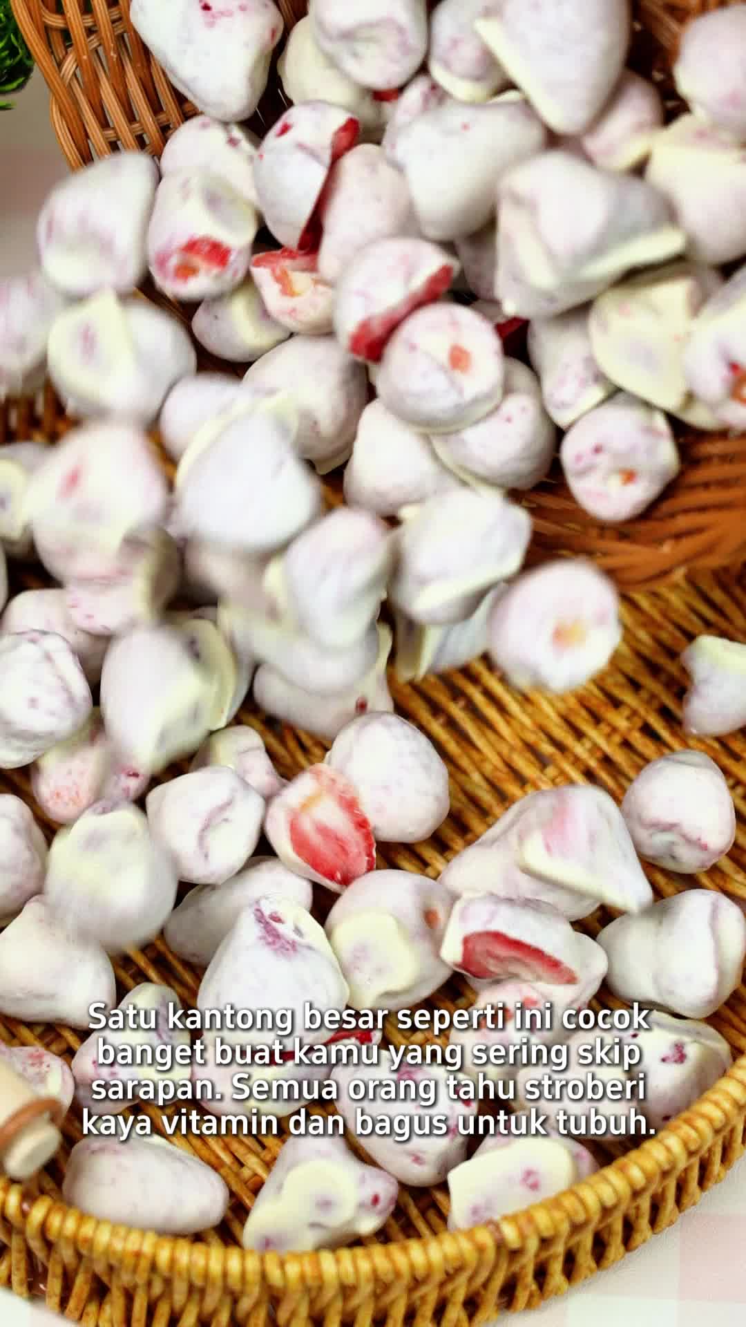 Luckymore - Halal Stroberi Beku Kering Renyah Berlapis Coklat 36g, Coklat Stroberi, Camilan Asam Manis, , Camilan Sehat, Stroberi Coklat, Keripik Buah, Keripik Stroberi, Stroberi Kering