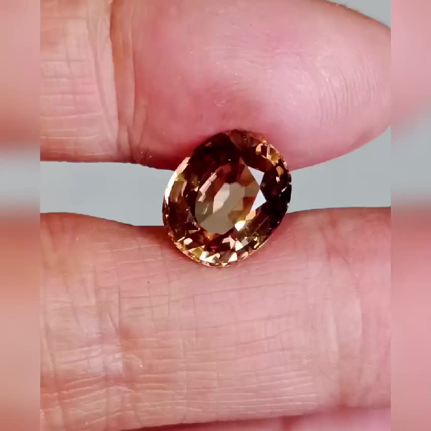 Brown Zircon 7,13ct
