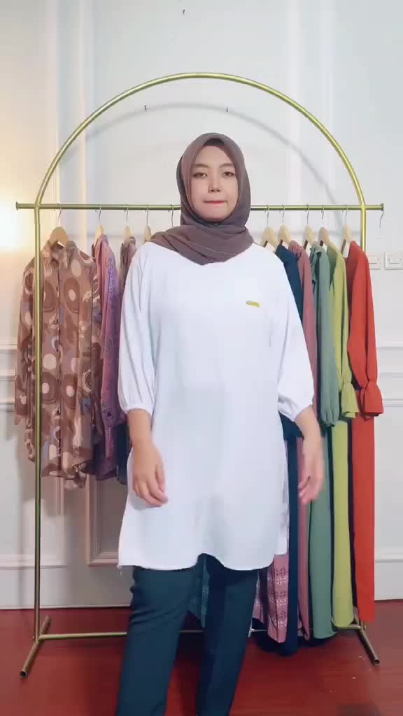 Tunik Hitam Cringkel Lengan Panjang Wanita - Stylish & Anggun