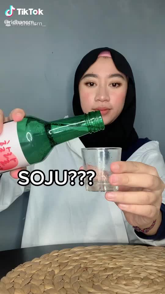 MOJISO ALL VARIAN ORIGINAL HALAL 100% Minuman Water Botol Drink
