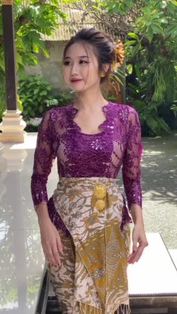 Kebaya jadi metalik sparkle(kby saja) #kebayabali#kebayamodern#krbayawisuda#kebayakepura#kebayakondangan#