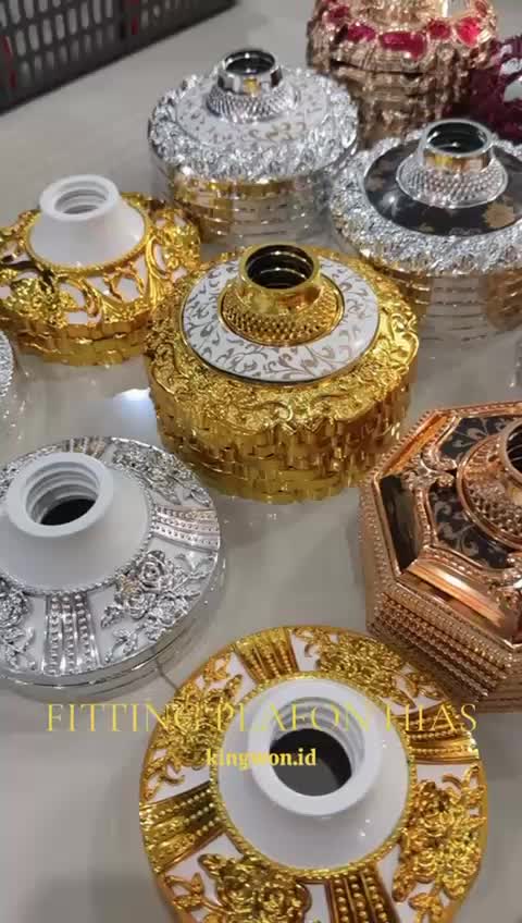 FITTING LAMPU PLAFON HIAS ORNAMEN / FITTING PLAFON / LAMPU PLAFON / TEMPAT LAMPU PLAFON KINGWON E27