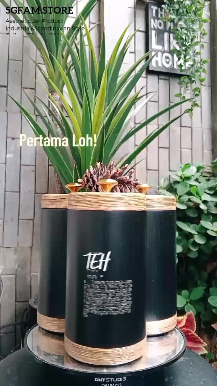 Toples 1000ml Aesthetic Estetik Gula Kopi Teh Plastik SEGITIGA 2 Bergaya Eropa dengan Tarikan Stainless Steel Kitchenware Plastik Dapur Wadah stiker motif kayu Jati Gold