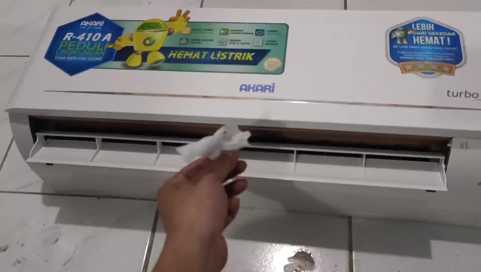 KIPAS MODEL AC 2PK/HEMAT LISTIK 30 WATT/SIAP PAKAI/FREE REMOTE